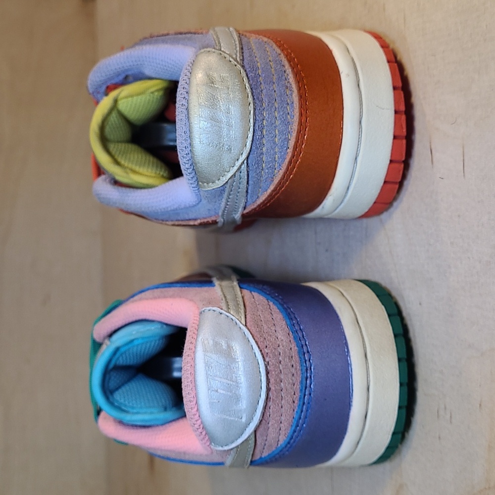 Nike Dunk Low Sunset Pulse Sneakers - Picture 7 of 10